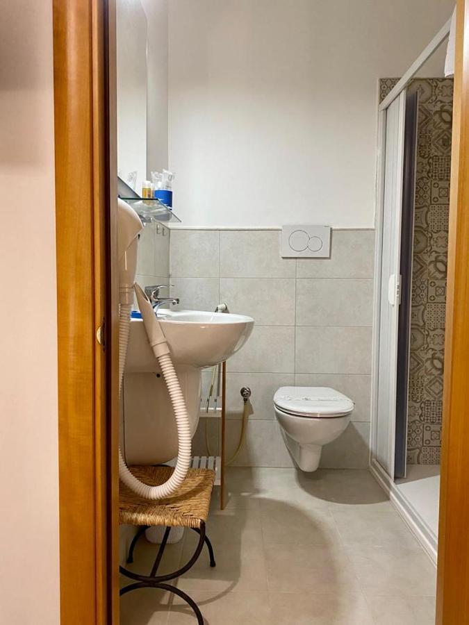 Ginevra Rooms Bari Exteriör bild