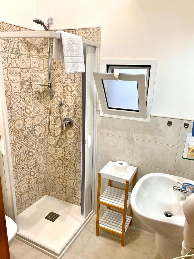 Ginevra Rooms Bari Exteriör bild